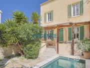 Maison de charme de 106 m2, au calme, en impasse, avec pisc