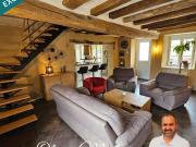 Maison de charme en pierre – 180 m² habitables sur 2700...
