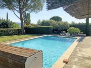 Maison de hameau avec piscine et vue sur le Luberon...
