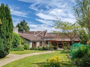 Maison de luxe 4 chambres en vente à Gurcy le Châtel, France