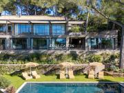 Maison de luxe de 10 pièces en location à La Croix...