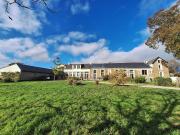 Maison de luxe de 11 pièces en vente à Béganne, Bretagne