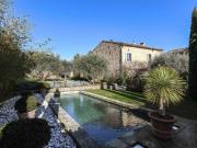 Maison de luxe de 11 pièces en vente à Uzès, France