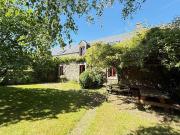 Maison de luxe de 12 pièces en vente à Plougoumelen, France