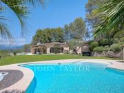 Maison de luxe de 13 pièces en vente à Mouans Sartoux,...