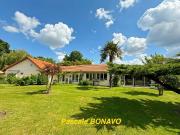 Maison de luxe de 13 pièces en vente à Vendays...