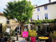 Maison de luxe de 15 pièces en vente à Orange, Provence...