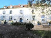 Maison de luxe de 20 pièces en vente à Auxerre, France