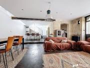 Maison de luxe de 2 chambres en vente à Bordeaux, France