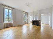 Maison de prestige de 313 m2 en location Champagne au...