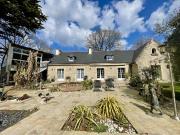 Maison de luxe de 3 chambres en vente à Theix, France