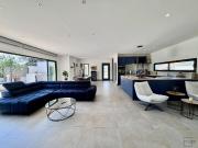 Maison de luxe de 5 pièces en location à Vinassan, Occitanie