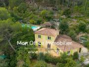 Maison de luxe de 5 pièces en vente à Auriol, Provence...