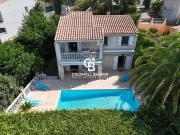 Maison de luxe de 5 pièces en vente à Saint Raphaël, France