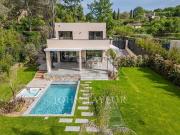 Maison de luxe de 5 pièces en vente à Valbonne, France