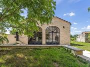 Maison de luxe de 6 pièces en vente à Montjoi, France
