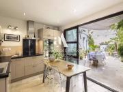 Maison de luxe de 7 pièces en vente à Avignon, Provence...