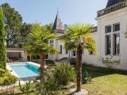 Maison de luxe de 7 pièces en vente à Bordeaux, Nouvelle... Maison de luxe de 7 pièces en vente à Bordeaux, Nouvelle...