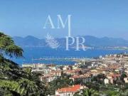 Maison de luxe de 7 pièces en vente à Cannes, France