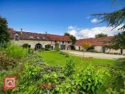 Maison de luxe de 7 pièces en vente à Noyers, Bourgogne...