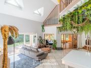 Maison de luxe de 7 pièces en vente à Oberhausbergen, France