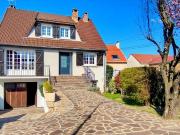 Maison de luxe de 8 pièces en vente à Argenteuil, France