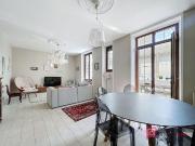 Maison de luxe de 8 pièces en vente à Nantes, France