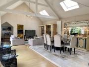 Maison de luxe de 8 pièces en vente à Osny, France