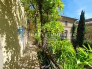 Maison de luxe de 8 pièces en vente à Uzès, France
