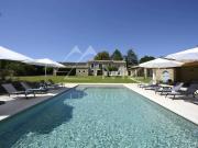 Maison de prestige de 300 m2 en location Gordes, France