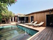 Maison de luxe de 9 pièces en vente à Le Bois Plage en...