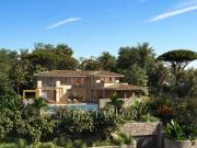 Maison de luxe de 9 pièces en vente à Rayol Canadel sur...