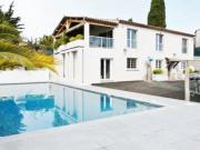 Maison de luxe de 5 pièces en location à Mougins,...