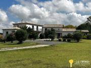 Maison de luxe en vente à Arces, France