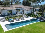 Maison de luxe en vente à Biot, France