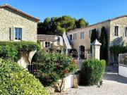 Maison de luxe en vente à Lagnes, France