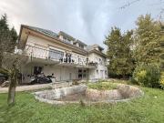 Maison de luxe en vente à Ormesson sur Marne, Île de France