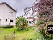 Maison de luxe en vente à Viroflay, France
