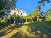 Maison de maître avec dépendance et piscine sur 1,6 hectare
