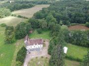 Maison de Maître avec étang bois et plaines chevaux/chasse