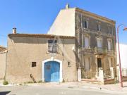 Maison de maître avec garage et cour à l'arrière