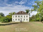 Maison de maître, dépendances et son parc arboré