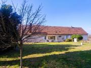 Maison de pays 8 pièce s 215 m2