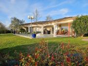 Maison de plain pied 4 chambres, piscine, cadre naturel...