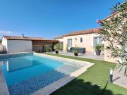 Maison de plain pied avec piscine