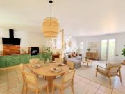 Maison de plain pied sur un terrain de 911m2 93m² Luc...