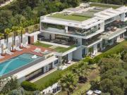 Maison de luxe de 1400 m2 en location Cannes, Provence...