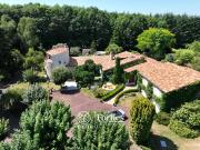 Maison de prestige de 344 m2 en vente Chasseneuil sur...