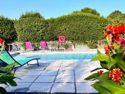 Villa de 200m² de 7 pièces avec piscine et T2...