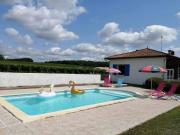 Maison de village, 3 chambres, piscine, grand jardin,...